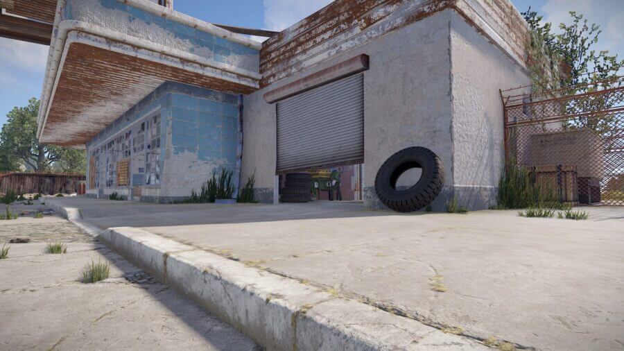 Ability to see the recycler from a distance prior to approaching the monument.